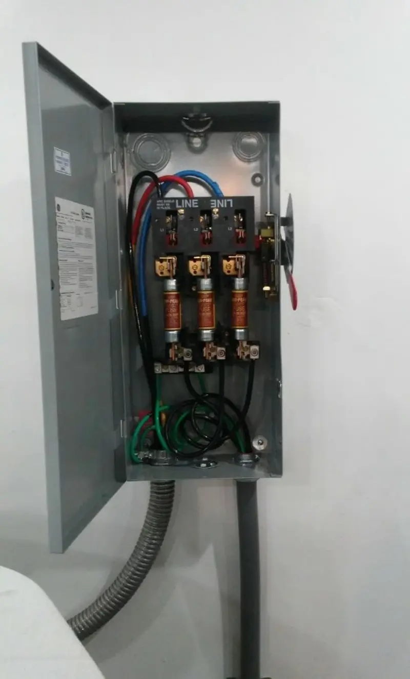 Three-phase disconnect switch installed for Electrical Wiring & Rewiring in Spanaway